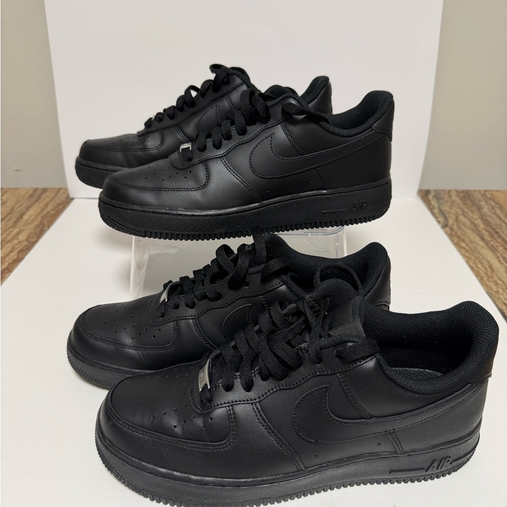 Nike Men's All-Black Sneakers